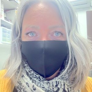 Meet your Posher, Yvonne